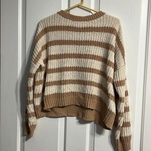 Full Tilt, White and Light Brown Sweater, Size: Small